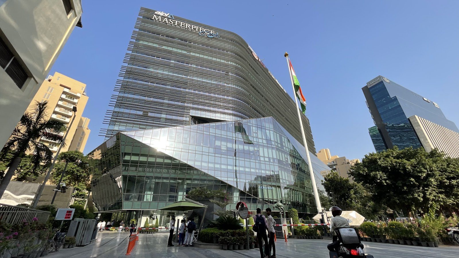 AIPL Masterpiece tower on Golf Course Road in Gurugram, a prime building where teams scale up